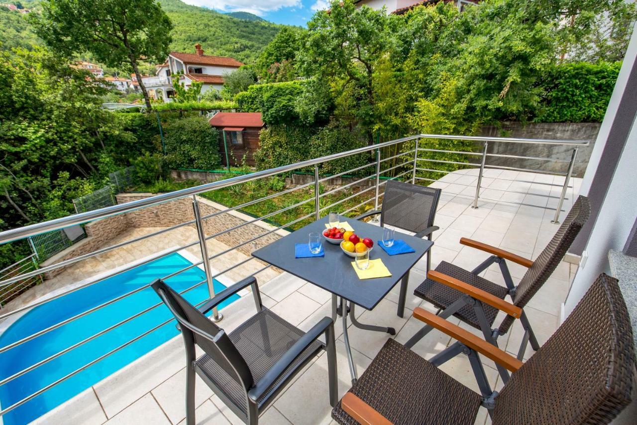 Villa Dragi With Pool, Sauna, & Whirlpool Opatija Bilik gambar